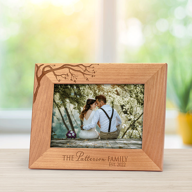 Personalized Picture Frame 4 X 6 for Family, Custom Engraved Wooden Photo  Frame, Wedding Officiant Gift, Bridal Shower Gift Maid of Honor 