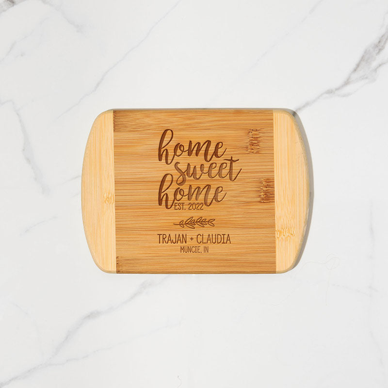 https://www.personalizedgallery.com/cdn/shop/products/Two-Toned-Cutting-Board-Home-Sweet-Home_2048x.jpg?v=1648058221